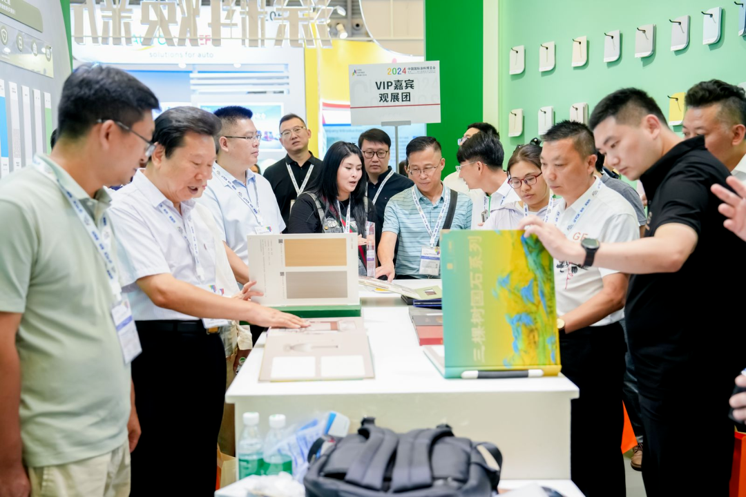 开启“家居涂料焕新”热潮三棵树闪耀2024中国涂博会(图4)