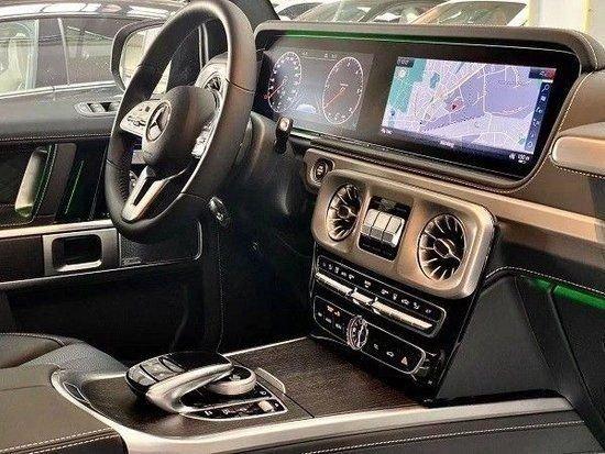 球盟会：2025款奔驰G400d柴油版30T办齐落地170多万可分期(图3)