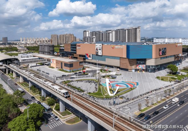 中骏世界城@中骏世界城售楼处发布：质感空间树标杆！