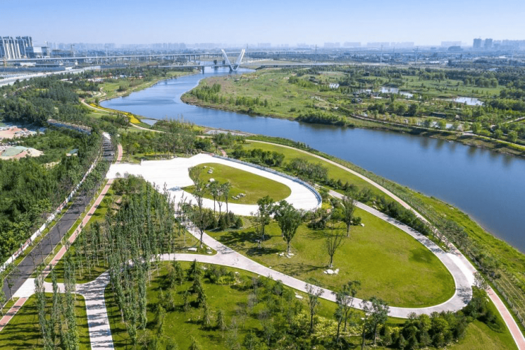 西安商铺【中国铁建西派宸樾】规划公示建面约145-199㎡五证齐全位置(图3)