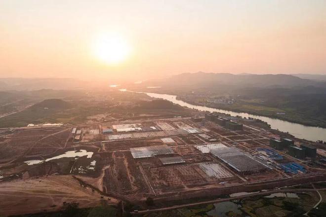 比亚迪140亿“超级工厂”的背后为何是北新嘉宝莉？